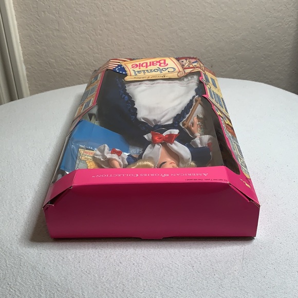 NIB Colonial Barbie - Picture 8 of 8